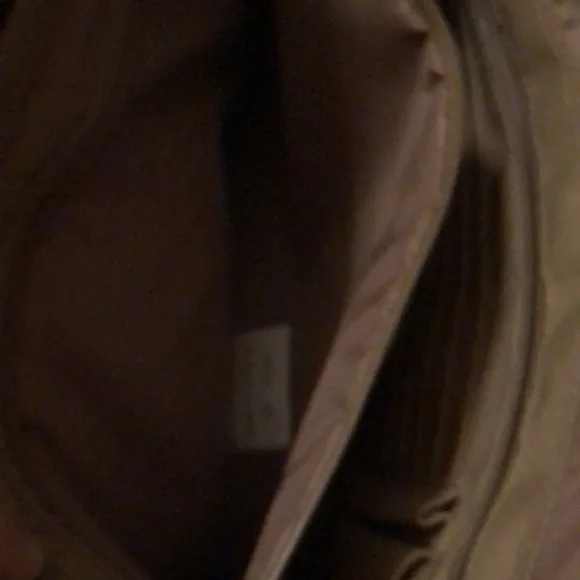 COPY - NWT concealed carry black purse in excellent shape - Picture 4 of 12